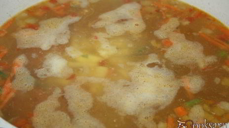 нежный суп с курицей, сыром и овощами