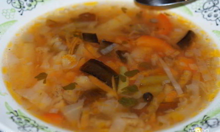 Рецепт овощного супа с грибами и баклажаном