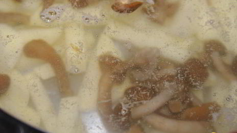 овощной суп с грибами и баклажаном