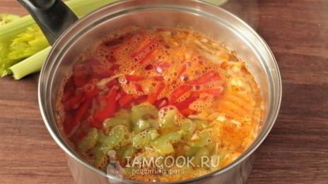 постный овощной суп с сельдереем