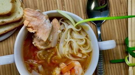 рыбный суп-лапша с овощами