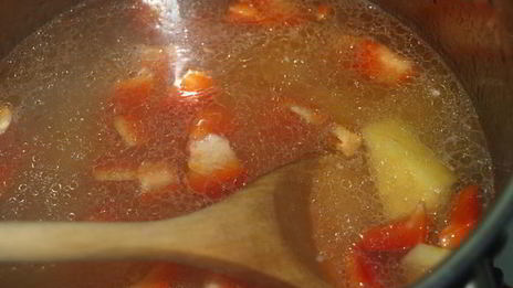 суп из форели с плавленным сыром и овощами