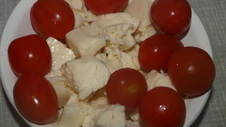 суп из форели с плавленным сыром и овощами