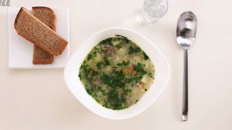 классический рассольник на говяжьем бульоне