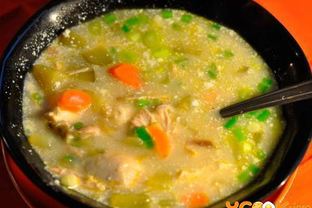 Рассольник с курицей и перловкой