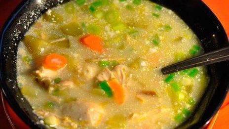 рассольник с курицей и перловкой