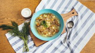 Рассольник с маринованными опятами