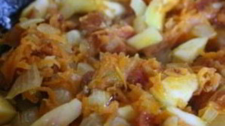 щи из квашеной капусты с фасолью