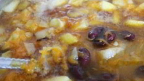 щи из квашеной капусты с фасолью