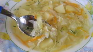 Вегетарианские щи из свежей капусты