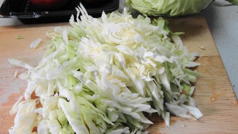 вкусные щи с курицей из свежей капусты