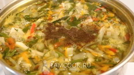 зеленые щи из капусты