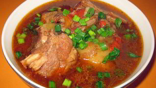 Шурпа из свиных ребрышек