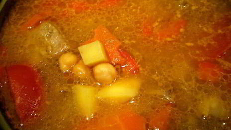 шурпа с нутом