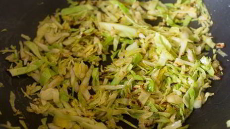 капустная солянка с грибами