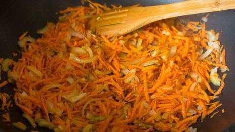 капустная солянка с грибами