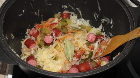 капустная солянка с вешенками