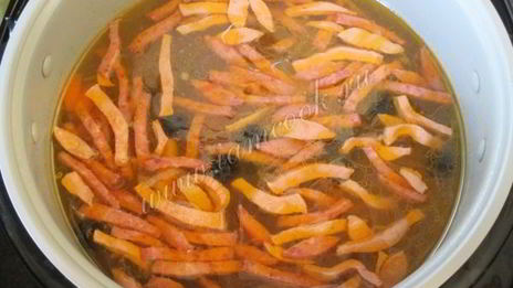 мясная солянка в мультиварке