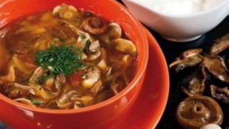 солянка из квашеной капусты с грибами