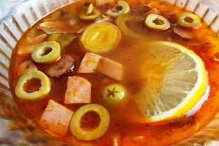 Солянка с копченой курицей