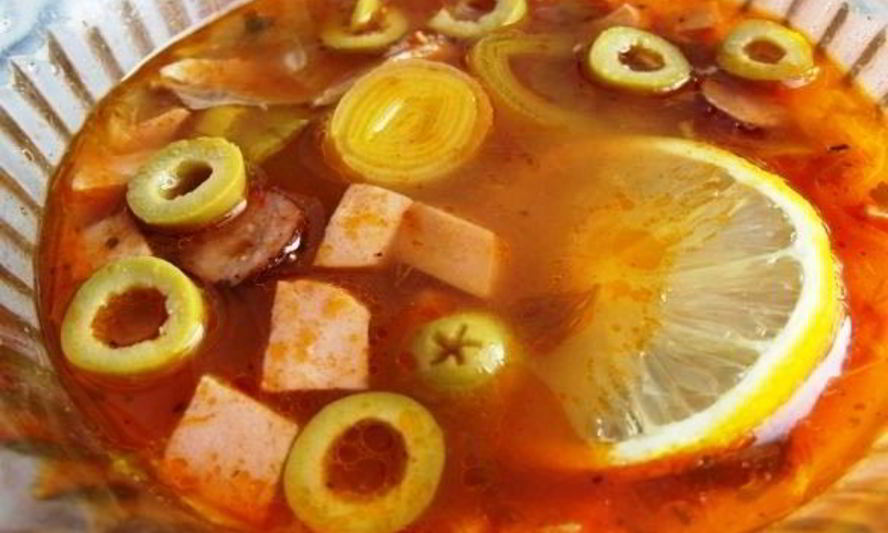 Рецепт солянки с копченой курицей