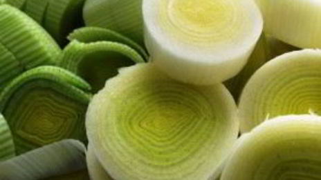 солянка с копченой курицей