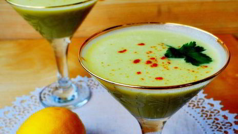 суп из авокадо с грушами