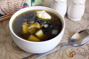 Суп из лесных грибов с гречневыми хлопьями