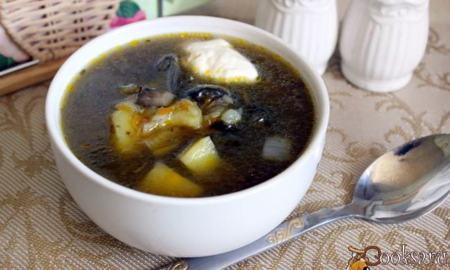 Рецепт супа из лесных грибов с гречневыми хлопьями