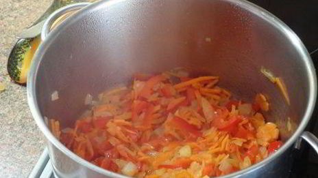 суп из темной фасоли