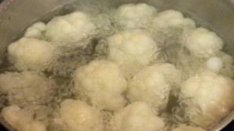 суп из цветной капусты с беконом