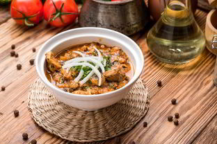 Харчо из курицы с орехами