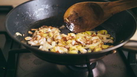 суп куриный с вермишелью и луком-пореем