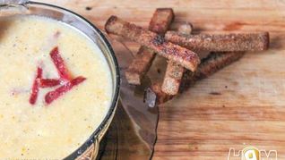 Картофельный суп-пюре с чесночными гренками