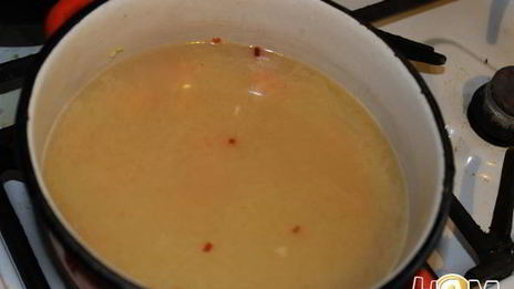 пикантный суп-пюре из красной чечевицы