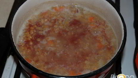 пикантный суп-пюре из красной чечевицы