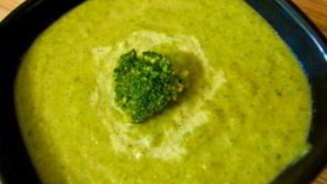суп-пюре из брокколи и шпината
