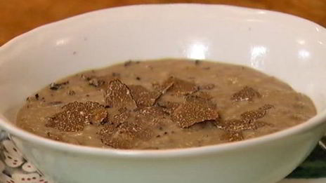 суп-пюре из чечевицы и фасоли с трюфелем