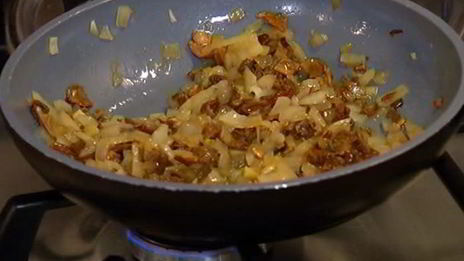 суп-пюре из чечевицы и фасоли с трюфелем