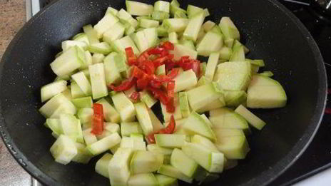 суп-пюре из кабачка и жареной перловки