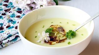 Суп пюре из молодых кабачков со сливками и картошкой