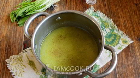 суп-пюре из сельдерея с капустой