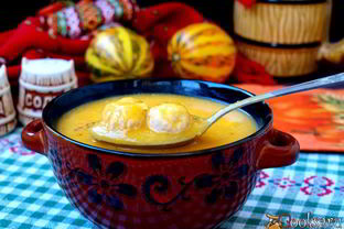 Суп-пюре из тыквы с фрикадельками