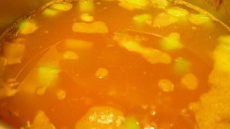 суп-пюре из тыквы с шалфеем и чили