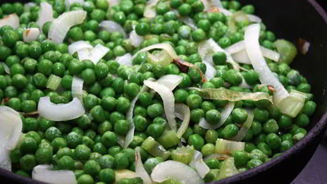 суп-пюре из зеленого горошка