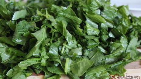 суп-пюре со щавелем и шпинатом