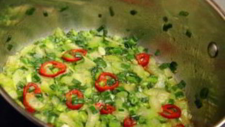 томатный суп-пюре с креветками