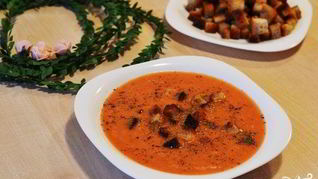 Томатный суп-пюре с сыром