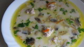 Суп с фрикадельками и грибами