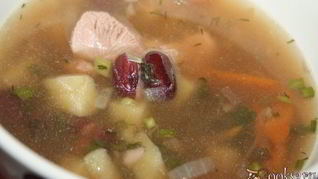 Суп с индейкой, фасолью и печеным картофелем